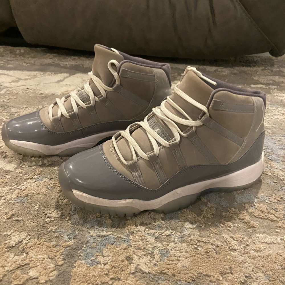 Jordan 11 Retro Cool Grey sneakers